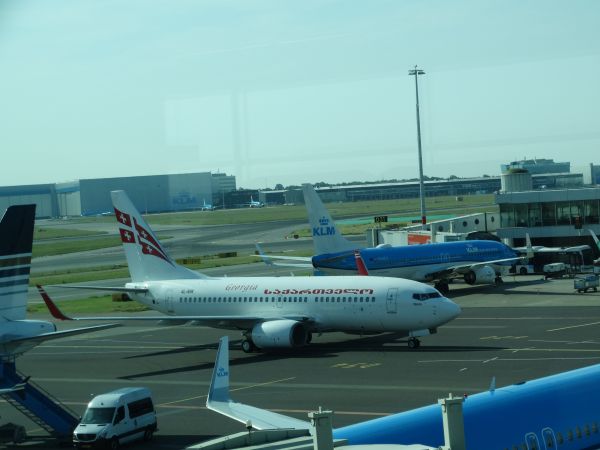 nl-georgian-4l_nik-schiphol-120623-pic2-full.jpg