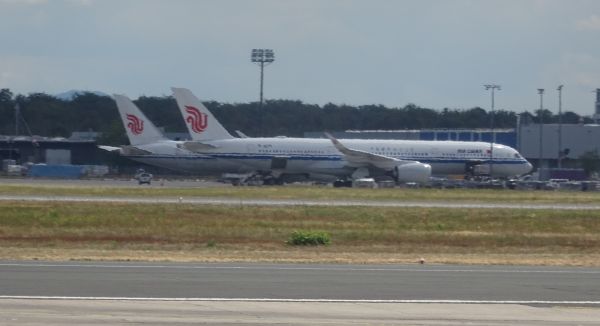 de-airchina-cargoplanes-frankfurt-290522-full.jpg