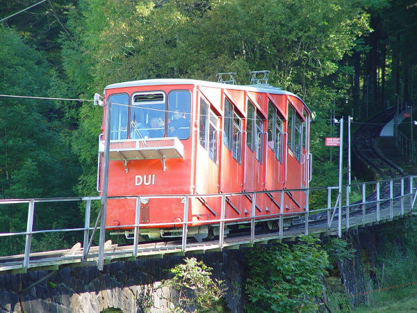 ch-dui-unterwasser-iltiosbahn-2-unterwasser-290902-pic1-full.jpg